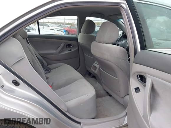 2007 Toyota Camry LE с VIN 4T1BE46K57U012511, выставлен на аукционе IAAI как лот 43557373 с пробегом 123 798 миль миль и . История ставок и продаж доступна на DreamBid. Изображение 8.