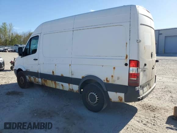 2007 Dodge Sprinter with VIN WD0PE745X75151060, listed as a Copart auction lot 55468055 with 42,600 mi miles and Clean title. Bid and sale history available at DreamBid. Image 2.
