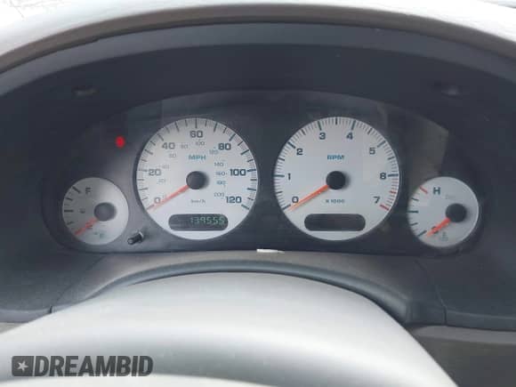 2003 Dodge Caravan Sport with VIN 2D4GP44R83R328676, listed as a IAAI auction lot 43239791 with 139,555 mi miles and . Bid and sale history available at DreamBid. Image 7.