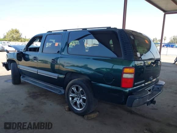 2002 Chevrolet Suburban LT with VIN 3GNFK16T32G203482, listed as a IAAI auction lot 43150404 with 258,149 mi miles and . Bid and sale history available at DreamBid. Image 3.