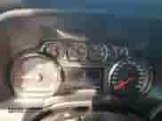 2015 GMC Sierra 1500 SLE z VIN 3GTU2UEC5FG198276, wystawiony jako Copart lot #70348305 z przebiegiem 99 169 mil mil oraz Szkoda całkowita • Salvage title. Historia ofert i sprzedaży dostępna na DreamBid. Obrazek 9.