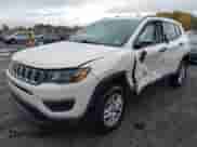 2018 Jeep Compass Sport с VIN 3C4NJDAB0JT117883, выставлен на аукционе IAAI как лот 43464152 с пробегом 90 397 миль миль и . История ставок и продаж доступна на DreamBid. Изображение 17.