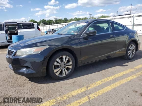 2010 Honda Accord с VIN 1HGCS1A88AA003713, выставлен на аукционе Copart как лот 56656304 с пробегом 105 320 миль миль и Чистый • Clean title. История ставок и продаж доступна на DreamBid. Изображение 1.