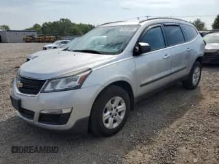 2015 Chevrolet Traverse LS z VIN 1GNKVFKD4FJ130127, wystawiony jako Copart lot #81516885 z przebiegiem 134 213 mil mil oraz Szkoda całkowita • Salvage title. Historia ofert i sprzedaży dostępna na DreamBid. Obrazek 1.