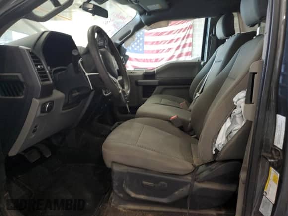 2019 Ford F-150 XL z VIN 1FTEX1EP8KFA96988, wystawiony jako Copart lot #71524395 z przebiegiem 149 644 mil mil oraz Szkoda całkowita • Salvage title. Historia ofert i sprzedaży dostępna na DreamBid. Obrazek 7.