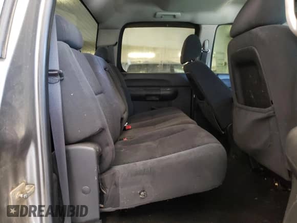 2007 Chevrolet Silverado 1500 LTZ z VIN 3GCEK13387G518522, wystawiony jako Copart lot #82275535 z przebiegiem 274 807 mil mil oraz Szkoda całkowita • Salvage title. Historia ofert i sprzedaży dostępna na DreamBid. Obrazek 10.
