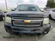 2012 Chevrolet Suburban LT с VIN 1GNSCJE03CR106674, выставлен на аукционе Copart как лот 82184705 с пробегом 227 240 миль миль и Списание • Salvage title. История ставок и продаж доступна на DreamBid. Изображение 5.