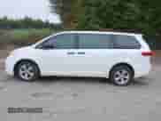 2017 Toyota Sienna L with VIN 5TDZZ3DC3HS876816, listed as a IAAI auction lot 43263762 with 320,591 mi miles and . Bid and sale history available at DreamBid. Image 14.