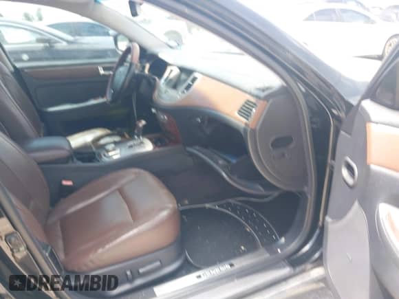 2009 Hyundai Genesis with VIN KMHGC46F59U055120, listed as a IAAI auction lot 42703359 with 158,869 mi miles and . Bid and sale history available at DreamBid. Image 5.