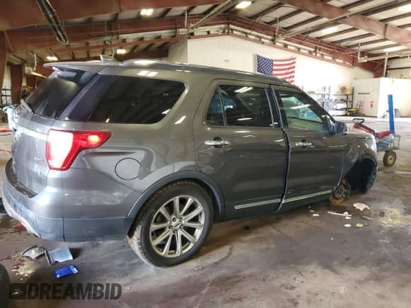 2017 Ford Explorer Limited z VIN 1FM5K8F86HGB82345, wystawiony jako Copart lot #84227085 z przebiegiem 166 864 mil mil oraz Czysty tytuł • Clean title. Historia ofert i sprzedaży dostępna na DreamBid. Obrazek 3.