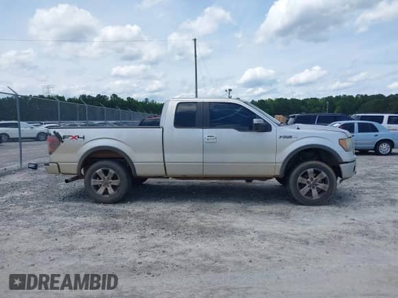 2011 Ford F-150 XL с VIN 1FTFX1EF6BFC40467, выставлен на аукционе IAAI как лот 42381390 с пробегом Не указан миль и . История ставок и продаж доступна на DreamBid. Изображение 13.