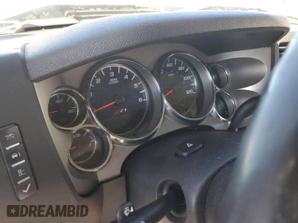 2011 Chevrolet Silverado 1500 LT z VIN 1GCRKSE31BZ398527, wystawiony jako Copart lot #85825175 z przebiegiem Nie podano mil oraz Szkoda całkowita • Salvage title. Historia ofert i sprzedaży dostępna na DreamBid. Obrazek 9.