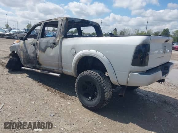 2010 Dodge 2500 SLT with VIN 3D7TT2CT7AG151555, listed as a IAAI auction lot 43293772 with 194,255 mi miles and . Bid and sale history available at DreamBid. Image 3.
