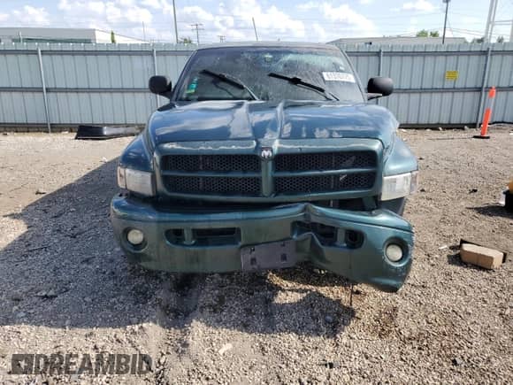 2001 Dodge 1500 with VIN 3B7HC13Z01M247687, listed as a Copart auction lot 61376775 with Not provided miles and Non repairable. Bid and sale history available at DreamBid. Image 5.