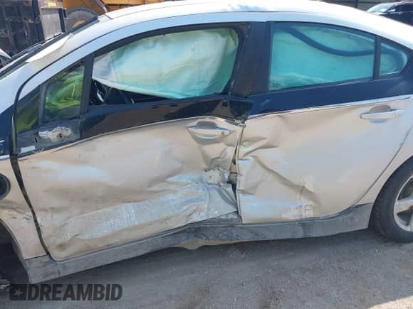 2013 Chevrolet Volt с VIN 1G1RF6E46DU138024, выставлен на аукционе IAAI как лот 43031588 с пробегом Не указан миль и . История ставок и продаж доступна на DreamBid. Изображение 6.