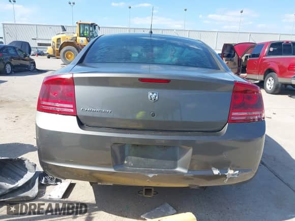 2008 Dodge Charger with VIN 2B3LA43RX8H173304, listed as a IAAI auction lot 41976242 with 150,736 mi miles and . Bid and sale history available at DreamBid. Image 17.