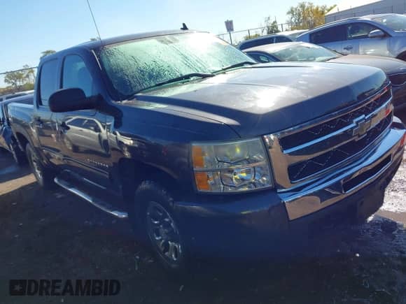2011 Chevrolet Silverado 1500 LS z VIN 3GCPKREA0BG113816, wystawiony jako IAAI lot #43467974 z przebiegiem 208 253 mil mil oraz . Historia ofert i sprzedaży dostępna na DreamBid. Obrazek 1.