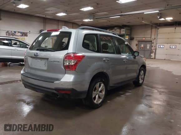 2016 Subaru Forester 2.5i with VIN JF2SJABC6GH481968, listed as a IAAI auction lot 43046992 with 208,793 mi miles and . Bid and sale history available at DreamBid. Image 4.