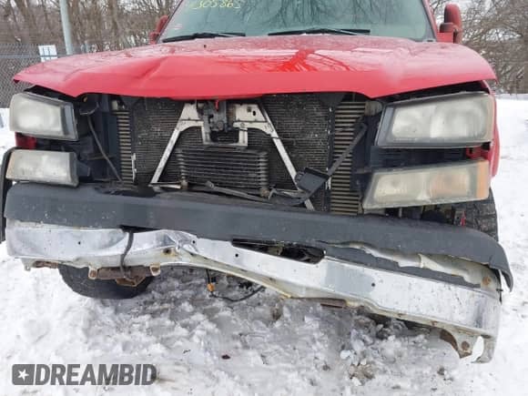 2003 Chevrolet Silverado 2500HD LS с VIN 1GCHK23153F209801, выставлен на аукционе IAAI как лот 41305865 с пробегом 208 649 миль миль и . История ставок и продаж доступна на DreamBid. Изображение 6.