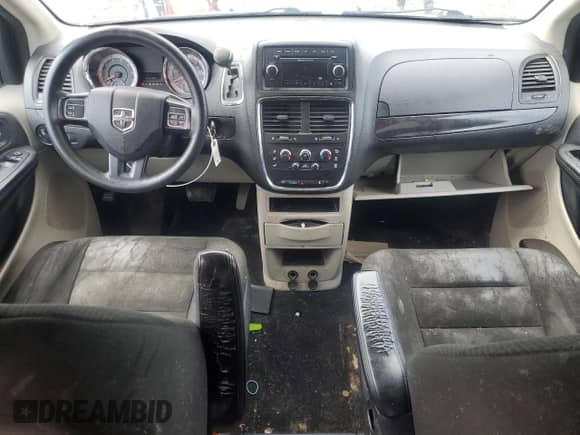 2015 Dodge Grand Caravan SE Plus with VIN 2C4RDGBG1FR689253, listed as a Copart auction lot 63182765 with 225,268 mi miles and Clean title. Bid and sale history available at DreamBid. Image 8.