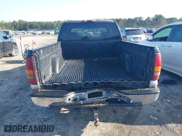 2000 GMC Sierra 1500 SLE with VIN 2GTEC19TXY1312634, listed as a IAAI auction lot 41963933 with 307,341 mi miles and . Bid and sale history available at DreamBid. Image 16.