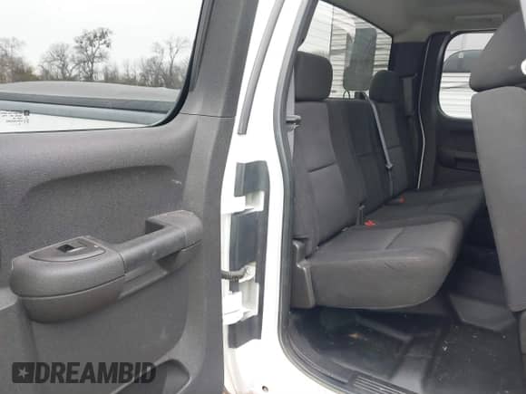 2011 Chevrolet Silverado 2500HD LT с VIN 1GC2KXCG2BZ187275, выставлен на аукционе IAAI как лот 41705518 с пробегом 231 049 миль миль и . История ставок и продаж доступна на DreamBid. Изображение 8.