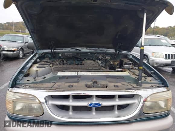 1995 Ford Explorer Eddie Bauer с VIN 1FMDU34X2SZA79941, выставлен на аукционе IAAI как лот 43536427 с пробегом 148 765 миль миль и . История ставок и продаж доступна на DreamBid. Изображение 10.