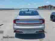 2023 Hyundai Sonata SE с VIN KMHL24JA7PA259171, выставлен на аукционе IAAI как лот 42487097 с пробегом 46 290 миль миль и . История ставок и продаж доступна на DreamBid. Изображение 17.