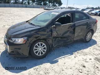2020 Chevrolet Sonic LT z VIN 1G1JD5SB0L4133836, wystawiony jako Copart lot #70984405 z przebiegiem 92 727 mil mil oraz Szkoda całkowita • Salvage title. Historia ofert i sprzedaży dostępna na DreamBid. Obrazek 1.