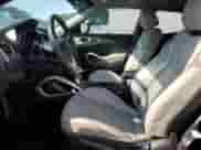 2013 Hyundai Veloster w/Black Int z VIN KMHTC6AD5DU088630, wystawiony jako Copart lot #80093115 z przebiegiem 76 327 mil mil oraz Szkoda całkowita • Salvage title. Historia ofert i sprzedaży dostępna na DreamBid. Obrazek 7.