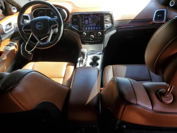 2019 Jeep Grand Cherokee Summit z VIN 1C4RJFJT4KC730401, wystawiony jako Copart lot #47940455 z przebiegiem 110 336 mil mil oraz Czysty tytuł • Clean title. Historia ofert i sprzedaży dostępna na DreamBid. Obrazek 8.