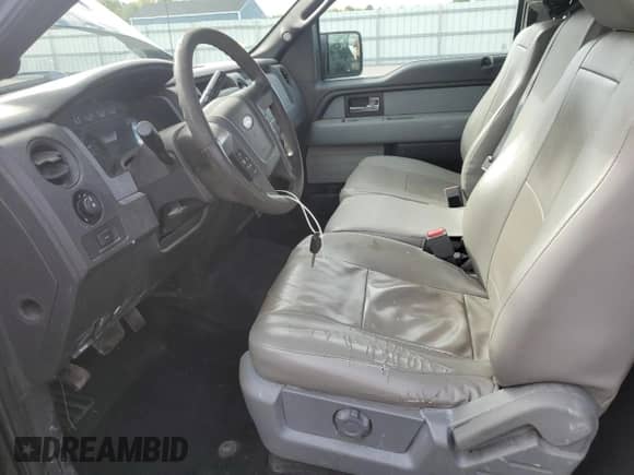 2013 Ford F-150 STX с VIN 1FTFX1EF9DFD72982, выставлен на аукционе Copart как лот 83853915 с пробегом 103 847 миль миль и Чистый • Clean title. История ставок и продаж доступна на DreamBid. Изображение 7.