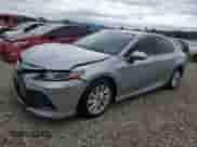 2022 Toyota Camry LE with VIN 4T1C11AK8NU051516, listed as a Copart auction lot 84958615 with 31,814 mi miles and Salvage title. Bid and sale history available at DreamBid. Image 1.