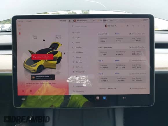 2022 Tesla Model Y Long Range z VIN 7SAYGDEE0NF385324, wystawiony jako IAAI lot #43128196 z przebiegiem 64 655 mil mil oraz . Historia ofert i sprzedaży dostępna na DreamBid. Obrazek 18.