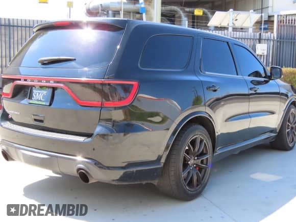 2018 Dodge Durango SRT z VIN 1C4SDJGJ5JC142443, wystawiony jako Copart lot #70524615 z przebiegiem 106 261 mil mil oraz Szkoda całkowita • Salvage title. Historia ofert i sprzedaży dostępna na DreamBid. Obrazek 4.