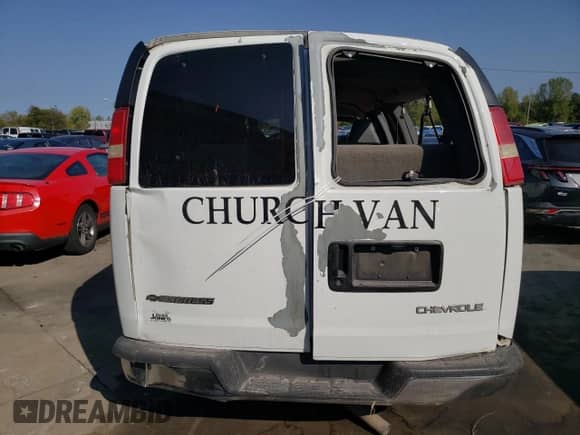 2003 Chevrolet Express Passenger with VIN 1GAHG39U731200970, listed as a Copart auction lot 70269044 with 87,890 mi miles and Salvage title. Bid and sale history available at DreamBid. Image 6.