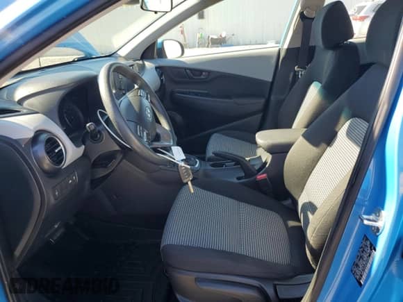 2019 Hyundai Kona SE с VIN KM8K1CAA3KU355069, выставлен на аукционе Copart как лот 82009795 с пробегом 80 064 миль миль и Списание • Salvage title. История ставок и продаж доступна на DreamBid. Изображение 7.
