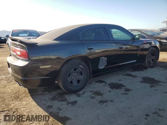 2013 Dodge Charger SE z VIN 2C3CDXBG4DH688157, wystawiony jako Copart lot #43281185 z przebiegiem 111 887 mil mil oraz Czysty tytuł • Clean title. Historia ofert i sprzedaży dostępna na DreamBid. Obrazek 3.