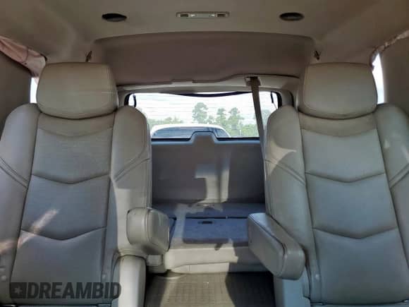 2018 Cadillac Escalade Premium Luxury z VIN 1GYS3CKJ2JR394728, wystawiony jako Copart lot #67909585 z przebiegiem 118 955 mil mil oraz Szkoda całkowita • Salvage title. Historia ofert i sprzedaży dostępna na DreamBid. Obrazek 10.