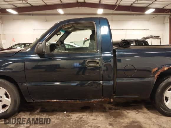 2007 GMC Sierra 1500 Work Truck с VIN 3GTEC14X57G225420, выставлен на аукционе IAAI как лот 42628210 с пробегом 171 649 миль миль и . История ставок и продаж доступна на DreamBid. Изображение 12.