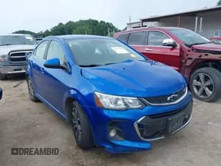 2020 Chevrolet Sonic LT z VIN 1G1JD5SB4L4109717, wystawiony jako IAAI lot #42755260 z przebiegiem 123 638 mil mil oraz . Historia ofert i sprzedaży dostępna na DreamBid. Obrazek 1.