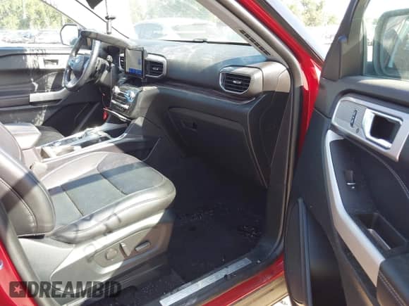 2021 Ford Explorer Limited z VIN 1FMSK8FH1MGB08859, wystawiony jako IAAI lot #42993120 z przebiegiem 41 297 mil mil oraz . Historia ofert i sprzedaży dostępna na DreamBid. Obrazek 5.