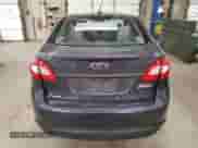 2013 Ford Fiesta S z VIN 3FADP4AJ2DM172521, wystawiony jako Copart lot #65070675 z przebiegiem 125 569 mil mil oraz Nie do naprawy • Non repairable. Historia ofert i sprzedaży dostępna na DreamBid. Obrazek 6.