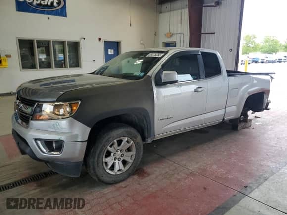 2018 Chevrolet Colorado 4WD LT z VIN 1GCHTCEN2J1113900, wystawiony jako Copart lot #69378355 z przebiegiem 40 384 mil mil oraz Szkoda całkowita • Salvage title. Historia ofert i sprzedaży dostępna na DreamBid. Obrazek 1.