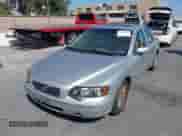 2004 Volvo S60 с VIN YV1RS61T242406749, выставлен на аукционе IAAI как лот 42596548 с пробегом 154 018 миль миль и . История ставок и продаж доступна на DreamBid. Изображение 6.