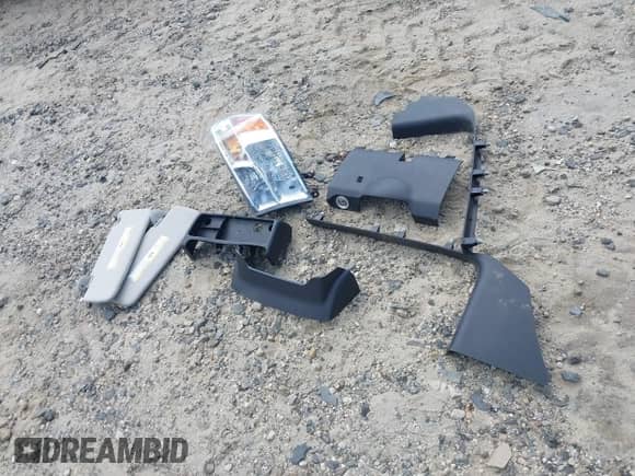 2019 Ram 1500 Tradesman z VIN 1C6RR7KG2KS681728, wystawiony jako IAAI lot #42823098 z przebiegiem 83 446 mil mil oraz . Historia ofert i sprzedaży dostępna na DreamBid. Obrazek 12.