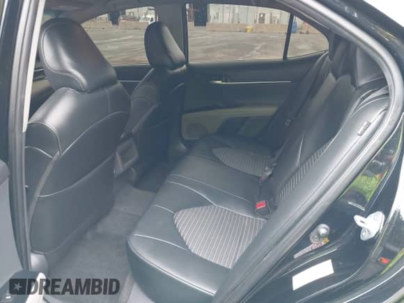 2018 Toyota Camry SE с VIN JTNB11HK2J3020764, выставлен на аукционе IAAI как лот 43307642 с пробегом 125 185 миль миль и . История ставок и продаж доступна на DreamBid. Изображение 8.