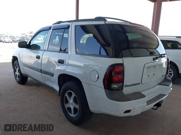 2004 Chevrolet TrailBlazer LT with VIN 1GNDS13S342160020, listed as a IAAI auction lot 42536043 with 146,938 mi miles and . Bid and sale history available at DreamBid. Image 3.
