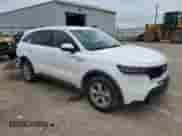 2022 Kia Sorento LX с VIN 5XYRG4LC9NG117299, выставлен на аукционе Copart как лот 65213565 с пробегом 85 927 миль миль и Списание • Salvage title. История ставок и продаж доступна на DreamBid. Изображение 4.