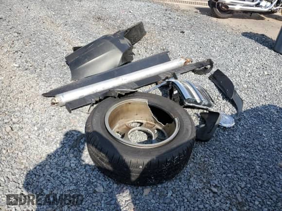 2018 Chevrolet Silverado 1500 LTZ z VIN 1GCVKSEC0JZ146829, wystawiony jako Copart lot #61158095 z przebiegiem 115 441 mil mil oraz Szkoda całkowita • Salvage title. Historia ofert i sprzedaży dostępna na DreamBid. Obrazek 12.
